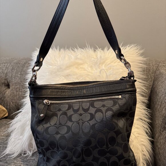 COACH Ashley F20111 Signature C Shoulder Bag Crossbody Black Hang Tag - Picture 6 of 8
